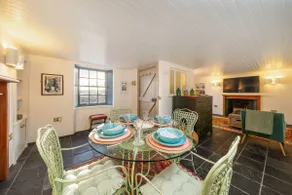Barometer Cottage - Image 5