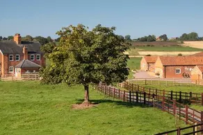 Group Accommodation - sleeps 14 - Image 2