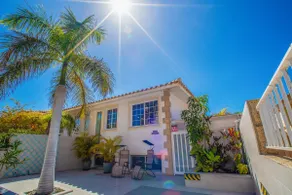 Luxury 3bd villa with premium amenities, jacuzzi, private parking - Image 2