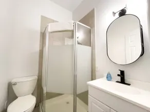 Boutique Hotel - Suite #9 King - Image 3