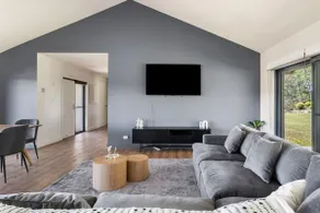 Travertine Vineyard Retreat - Stay Among the Vines - Image 5