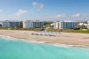 Authentic Florida Beach Getaway | Pool. Restaurant - Image 5