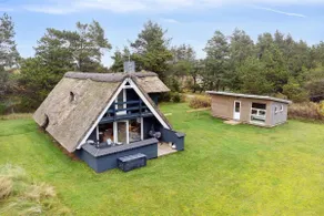 Holiday home 1072 - Image 2