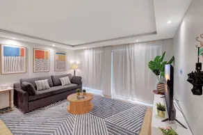 Modern Chic 2BR w Parking @ SoBe - Image 3