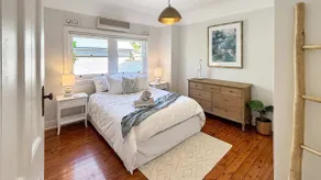 Kirribilli 2BR gem • with garage • Walk to Harbour - Image 4