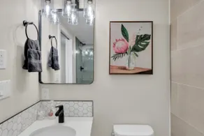 10min>17th Ave:2Bdrm:900ft²:FREEParking:Laundry - Image 4