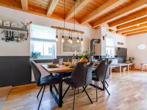 Lovely chalet with garden near the ski slope - Image 4
