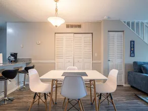 Family Friendly Townhome near USF - Image 5