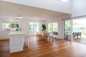 Seaglass Beach House - Image 5