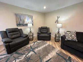 Modern Riverbend Suites - 2BR - Image 4
