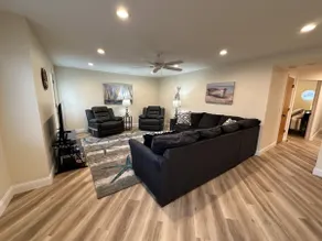 Modern Riverbend Suites - 2BR - Image 5