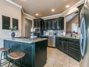 Welcome Home to Comfort and Convenience in Norman! - Image 3