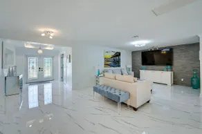 Pool & Spa: Luxury Home in Naples! - Image 4