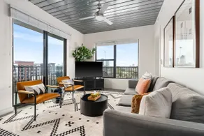 Lodgeur | Corner 2BR w/ Balcony + Pool | Midtown - Image 2