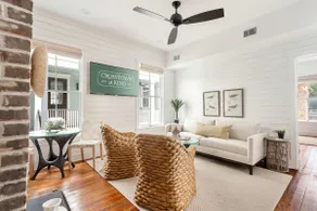 8BR Downtown Luxury Escape Near King - Image 2