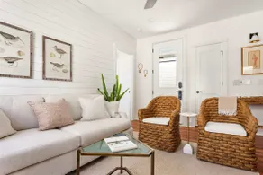8BR Downtown Luxury Escape Near King - Image 3