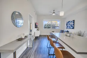 Trendy One Bedroom Getaway Steps from Biscayne - Image 5