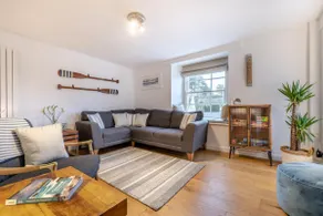 2 Bed in Fowey oc-r30265 - Image 3
