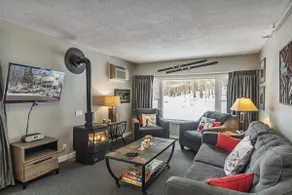 Lovely Condo < 6 Mi To Stowe Mountain Resort! - Image 3