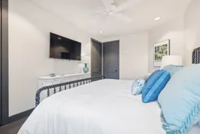 Stylish 1BR Suite | Walk Lebanon’s Historic Square - Image 5