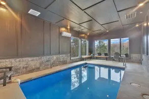 Mountain View Lodge, Heated Pool, HotTub, Fire Pit - Image 4