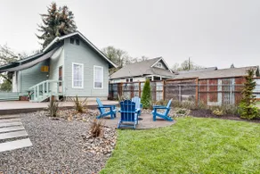 Walkable Location: Quaint Cottage in Forest Grove! - Image 2