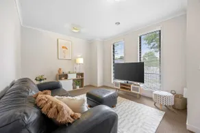 Welcoming Willoby Apartment Ballarat - Image 3