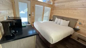 063B Couples Cozy Retreat Chalet near South Rim - Image 3