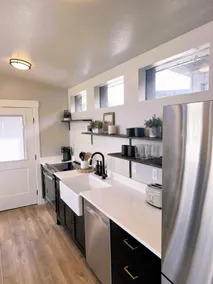 Peaceful Cabin in Luxury RV Resort - Image 4