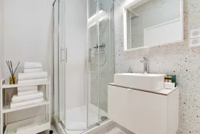 Modern Apartment - 1BR-4P - Nanterre - Image 4