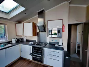 Dunoon 3-Bed Lodge, Sleeps 6 & Pet Friendly - Image 4