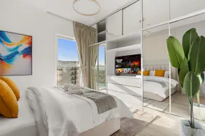 Premium Apartment - Near Yas Mall & Ferrari World - Image 5