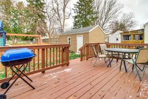 Walk to Adrian College: Family Home in Michigan - Image 2