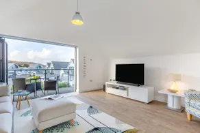 3 Bed in Northam (oc-s30035) - Image 3