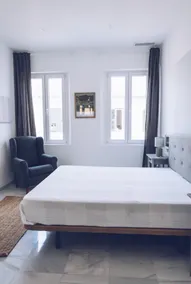 ”Sophisticated 2-BR Apartment in Gibraltar’s Best - Image 4