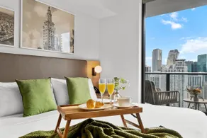 30th Floor | Stunning Views | Downtown Miami - Image 4