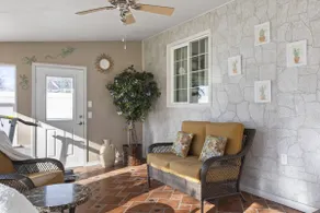 Family Getaway | Games & Dog Friendly Fenced Yard - Image 5