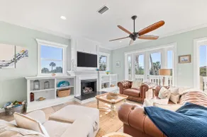 Breezy home w/ private pool & beach access - Image 2