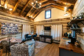 Dry Creek Cabin - Image 4
