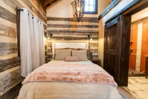 Dry Creek Cabin - Image 5