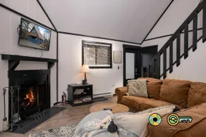 Coppertop Chalet - cozy and convenient! - Image 5