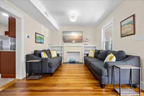 5BR Beach Home - Sleeps 12 - 3 Blocks to Beach - Image 2