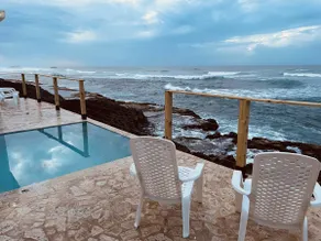 Oceanview Family Room – 2 Beds, Great Deck Views! - Image 3