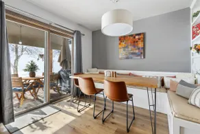Perfectly Located 3 Bed 3.5 Bath Beautiful Townhome - Image 4