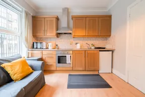 Stay in the heart of Dublin - Image 5