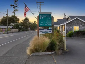 Beaches Inn Fourplex Group Getaway: Dog-Friendly - Image 2