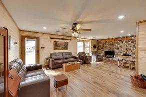 Near Blue Mountain Lake & ATV Trails: Cabin Escape - Image 5
