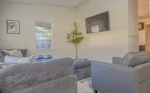 Convenient 4BR Stay Near Airport & Fort Moore - Image 3