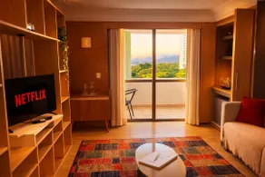 Lohaip – Fully Equipped Kitchen, Balcony, and King-Size Bed - Image 4