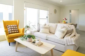 StayAU Spacious Seaside 5BRM Haven in Perth - Image 3